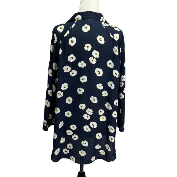 CAbi #5705 Navy Floral Button UP Blouse Size S - Picture 5 of 11